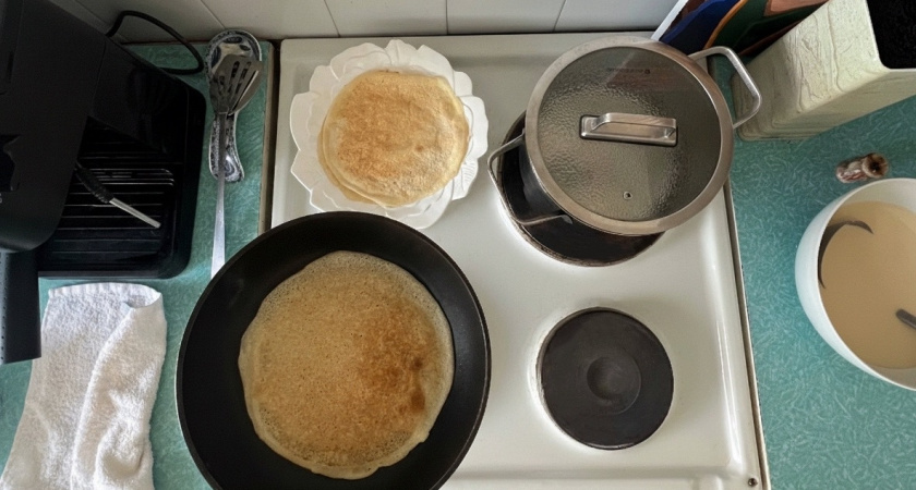 Воздушные без соды и не липнут к сковороде: 4 советских секрета приготовления блинов - идеально на Масленицу