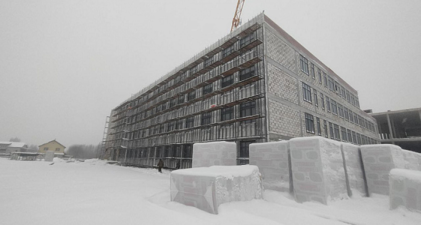 Администрация Кирова расторгла договор на строительство школы на улице Торфяной