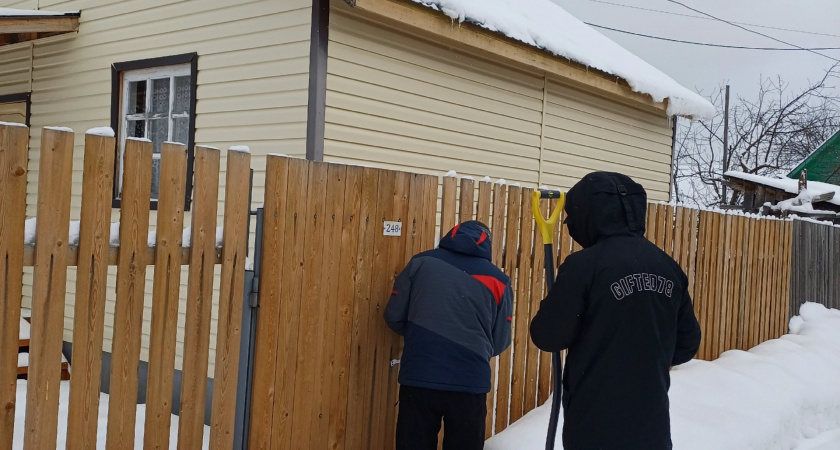 Больше никто не придет на помощь: что стало со знаменитым деревенским гостеприимством в уральской глубинке