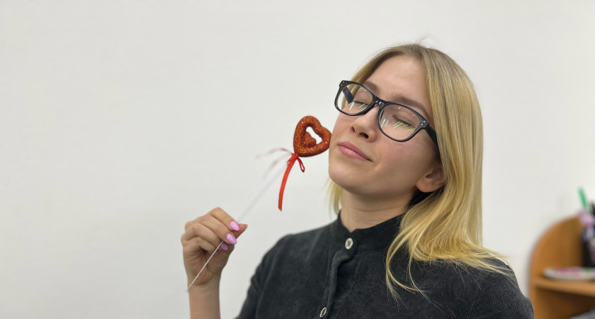 Хватит дарить скучные кружки и косметику: 20 подарков на 8 Марта для лучших подруг, которые точно порадуют