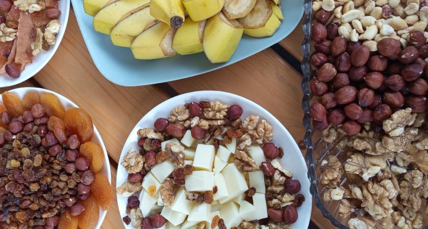 Не изюм, не курага и в три раза полезнее чернослива: назван идеальный сухофрукт