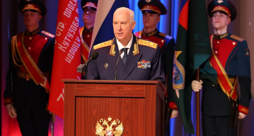 Глава СК России выясняет, почему в Котельниче дети ходят в "заплесневелую" школу