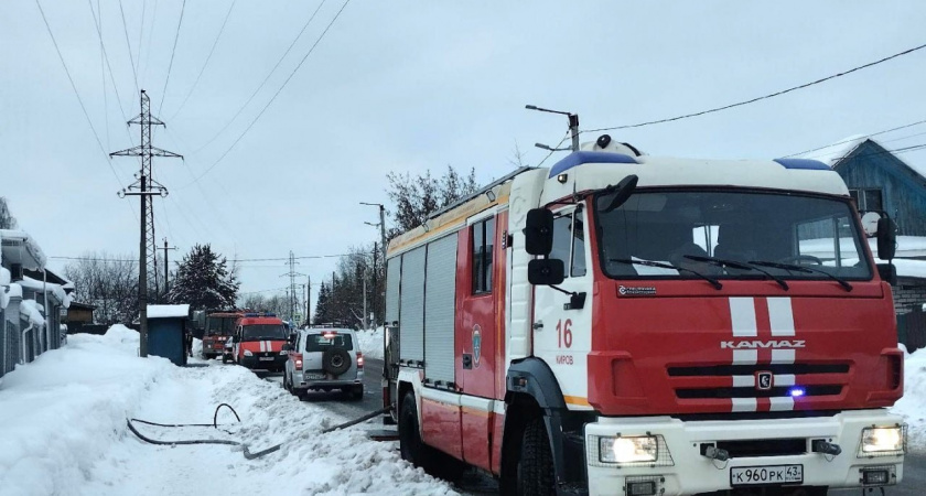 В Опаринском районе сгорела частная баня  