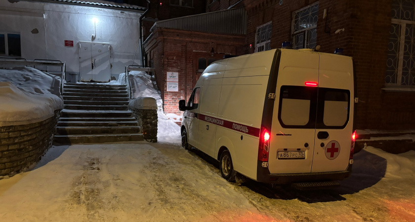 Появились детали смертельного ЧП со сходом снега на женщину под Нолинском