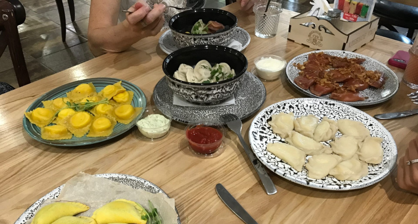 Кировский бизнесмен продавал полуфабрикаты из непонятного мяса и творога