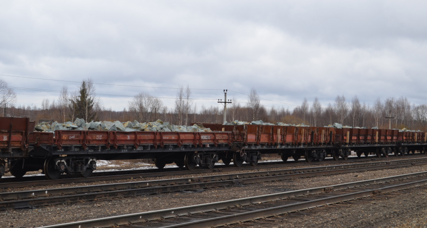 Почти 30 противоразмывных поездов сформировала Горьковская магистраль к периоду паводка