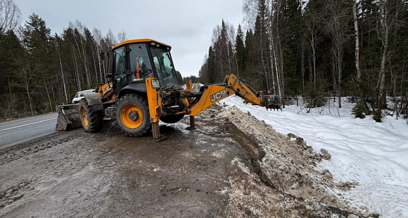 В Кировской области началась подготовка дорог к весеннему паводку