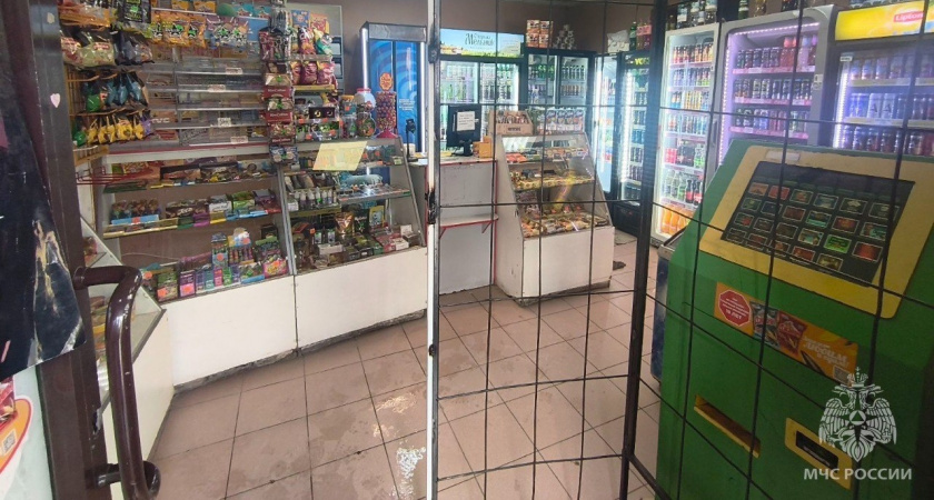 В Кирове опечатали магазин на Октябрьском проспекте из-за выявленных нарушений