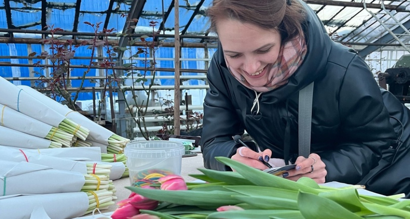 Что подарить коллегам на 8 Марта 2026: простые варианты, которые точно запомнятся