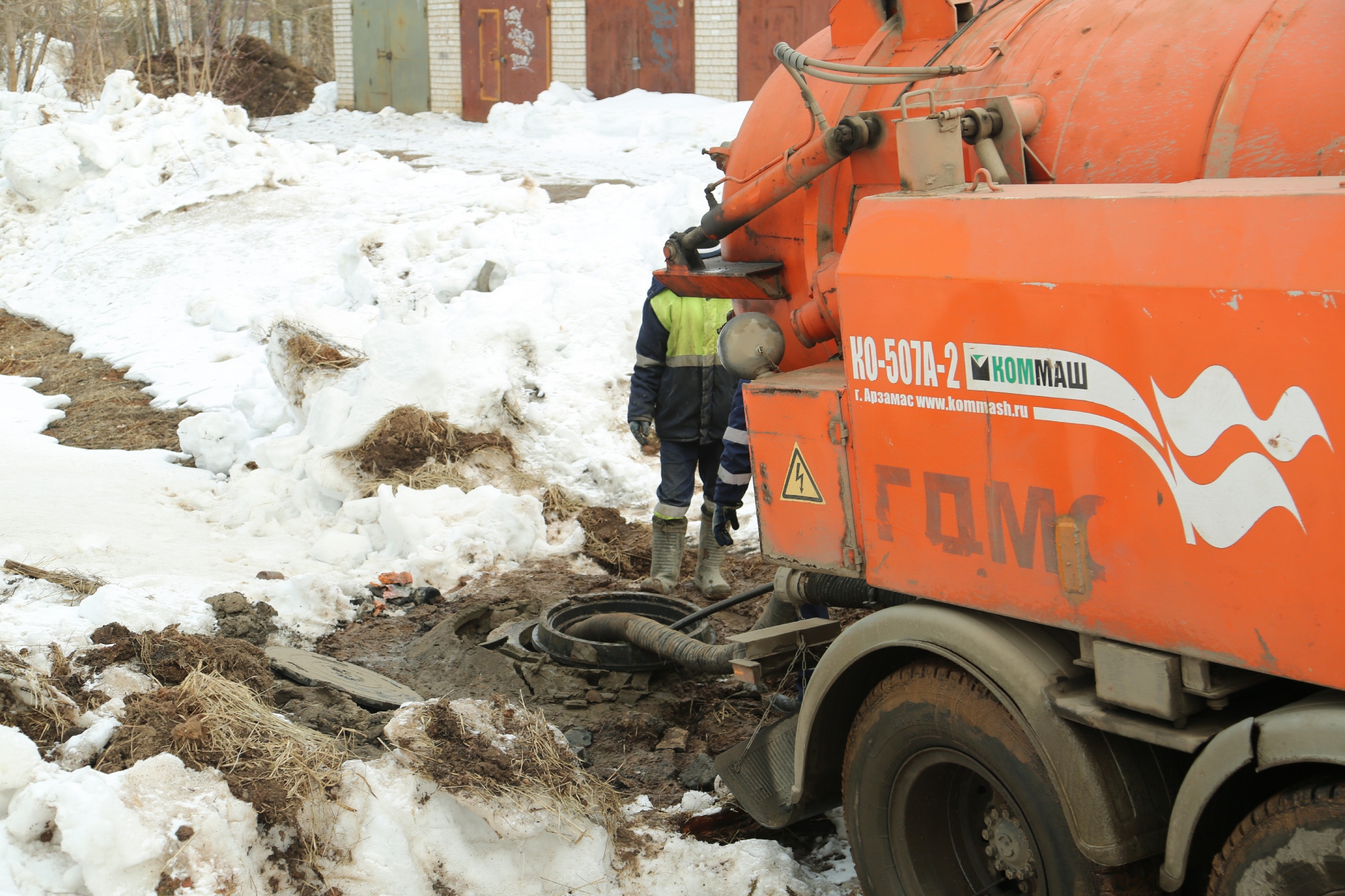 Стало известно, сколько миллионов потратят на  ремонт ливневки в Кирове