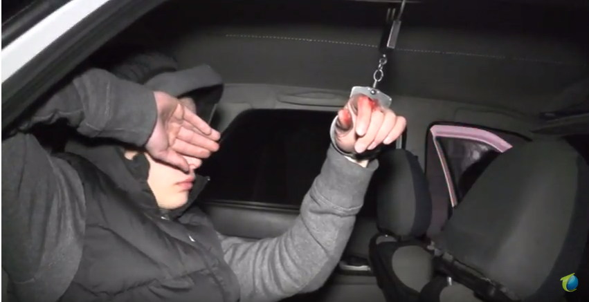 В Кирове школьник и его пьяный друг на авто врезались в опору теплосети