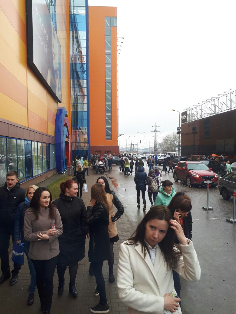 В Кирове экстренно эвакуировали посетителей Jam Молл