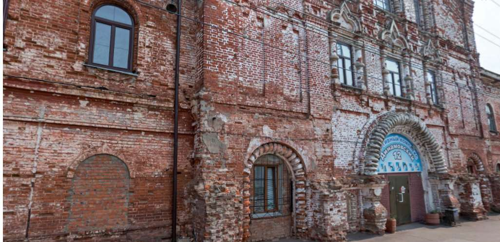 Несколько домов в центре Кирова безвозмездно передадут церкви
