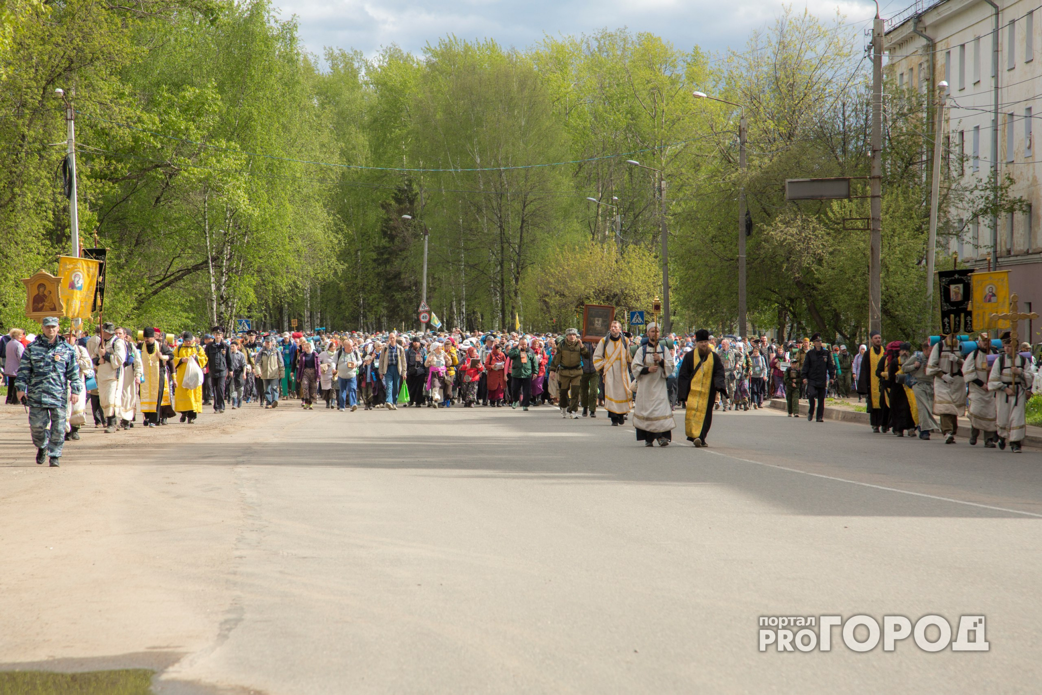 Что обсуждают: начало Великорецкого крестного хода и визит Владимира Путина