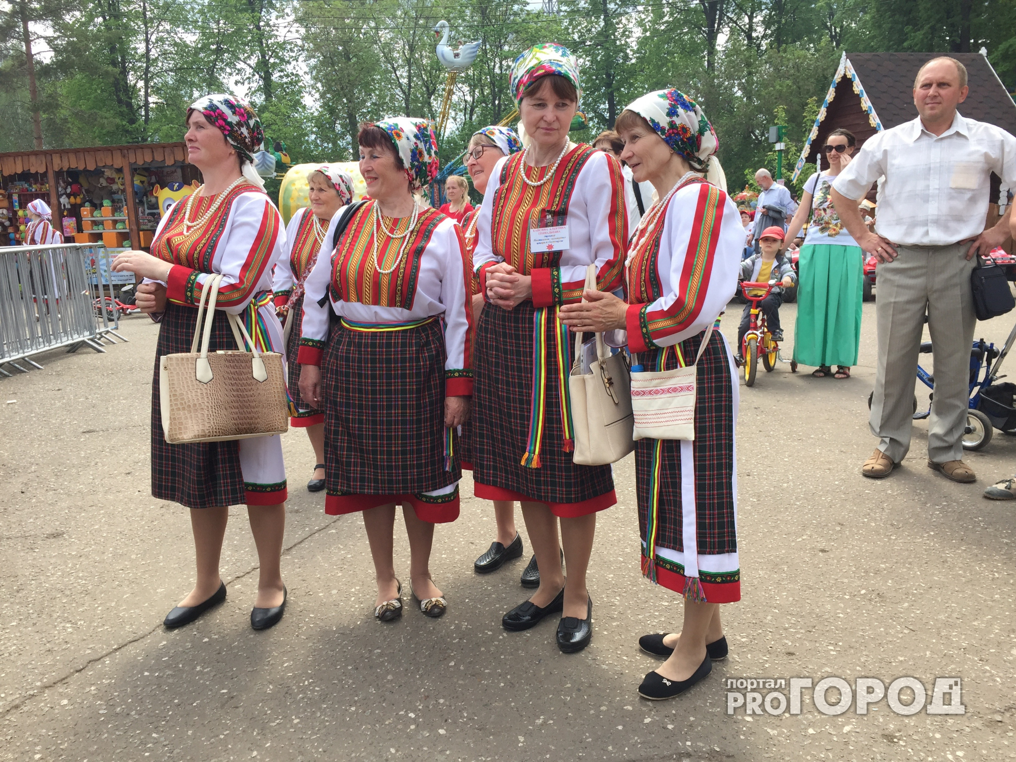 В Александровском саду прошел фестиваль дружбы народов