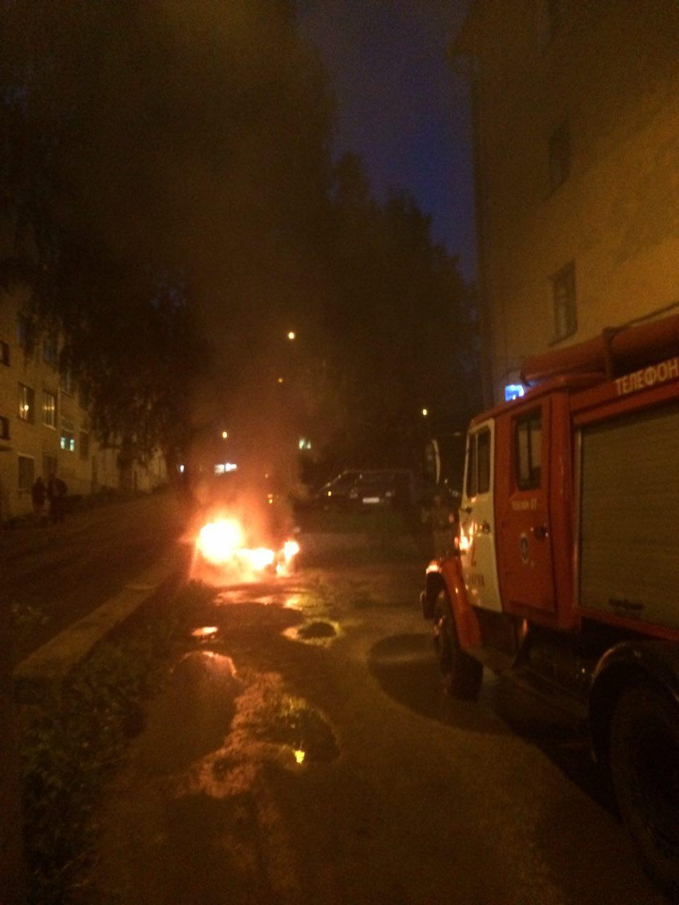 В Кирове подожгли авто координатора штаба Навального: возбуждено уголовное дело
