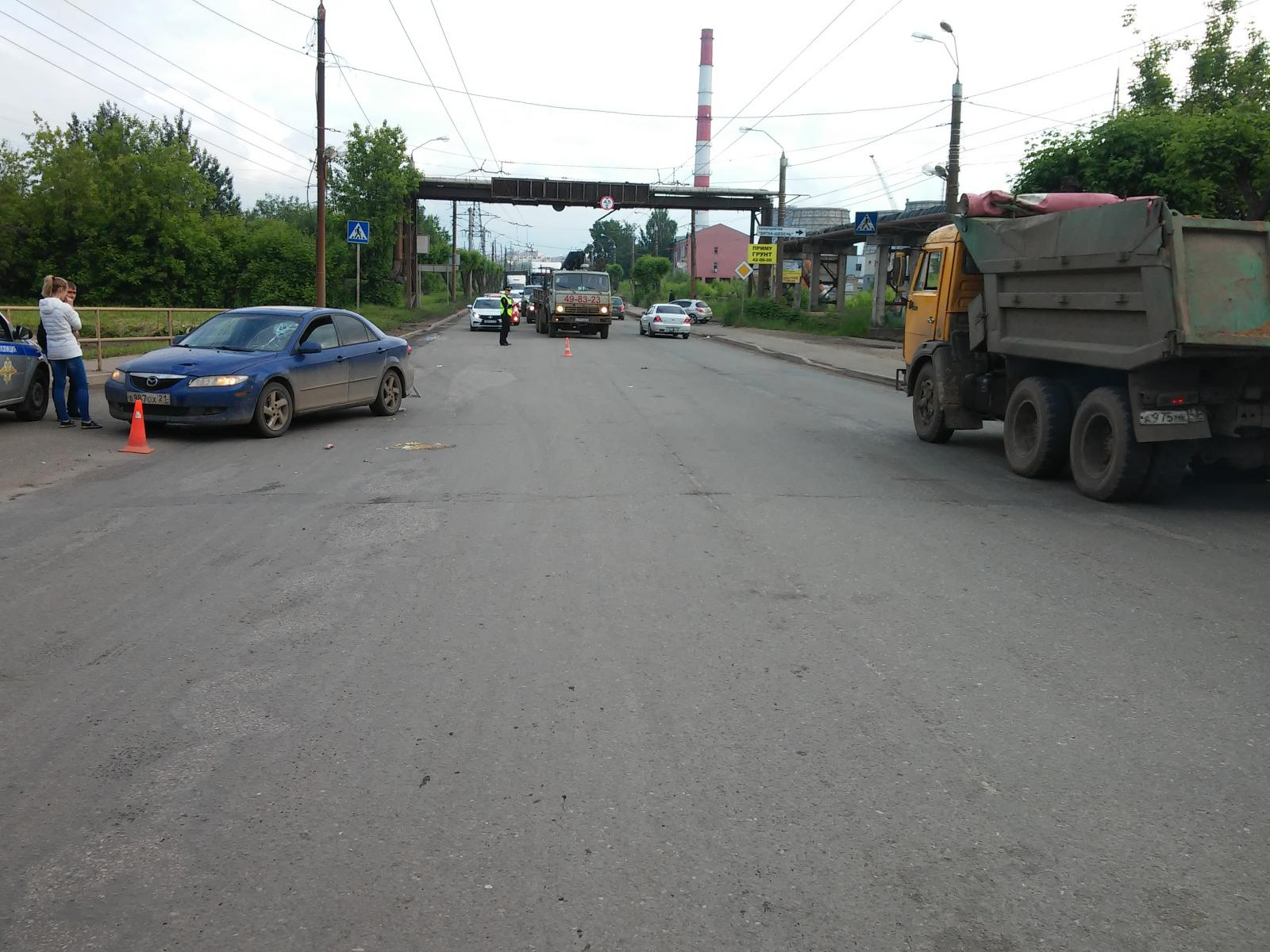 Водитель снял на регистратор, как на Луганской сбили человека