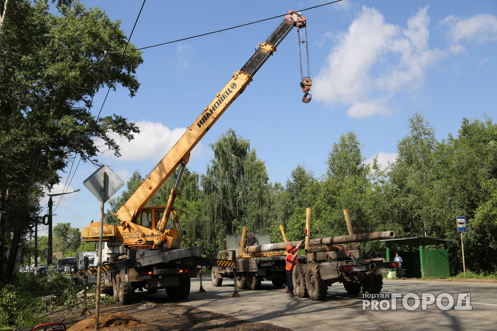 Фоторепортаж: как в дома в Кирове возращают электричество
