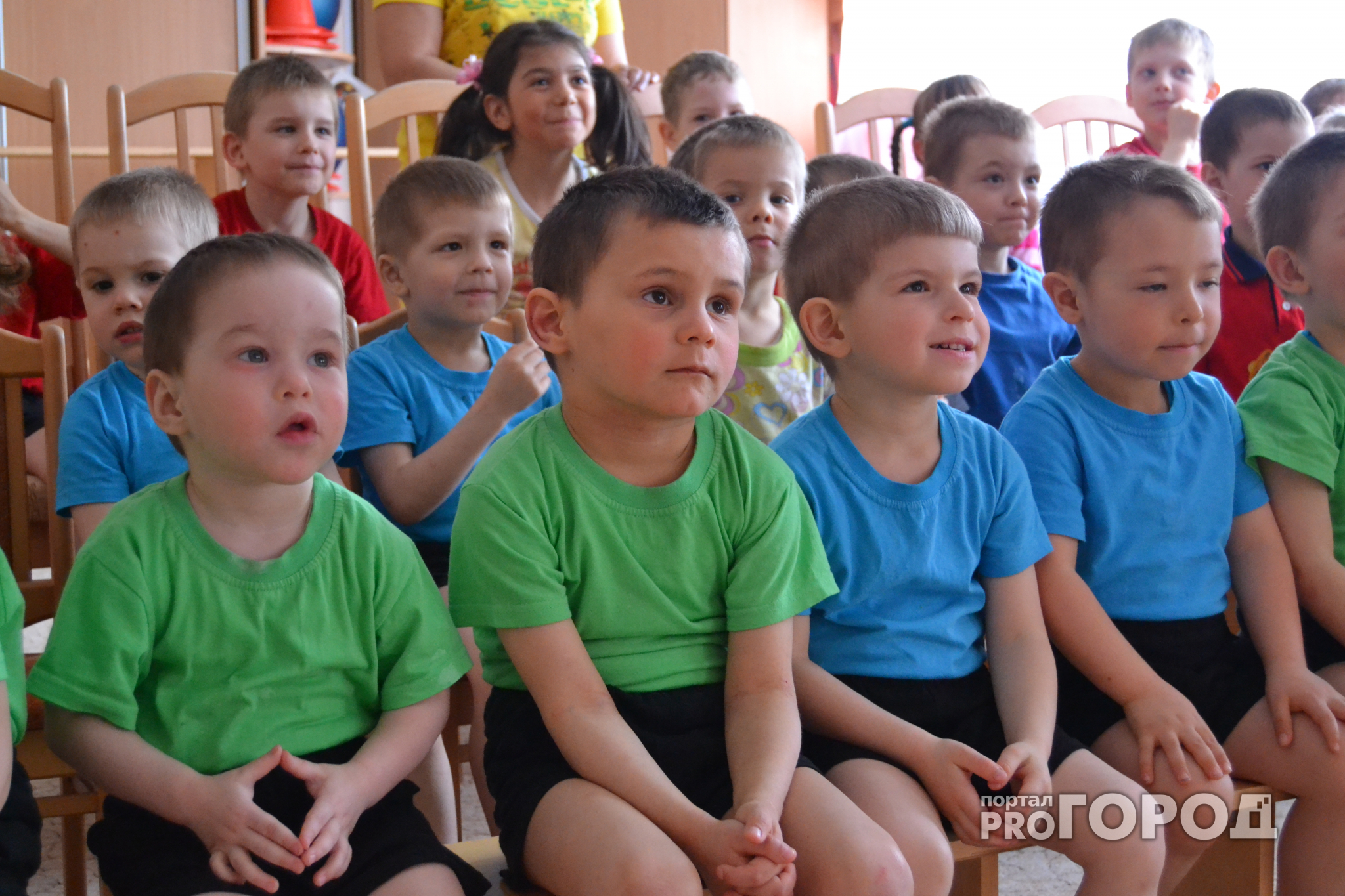 Поможем вместе: детям из малообеспеченных семей Кирова нужны канцтовары