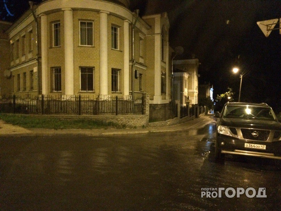 Из-за коммунальной аварии на Казанской центр Кирова останется без воды