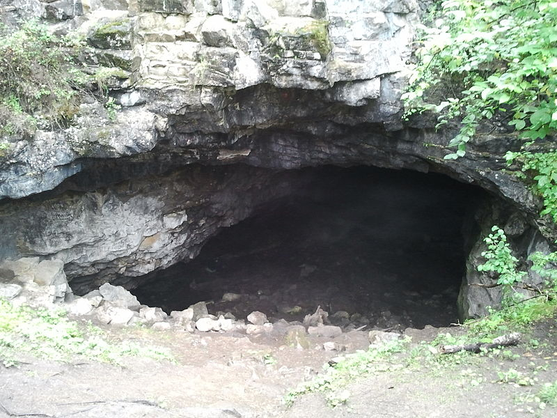 В Кировской области мужчина, скрываясь от суда, два месяца жил в пещере