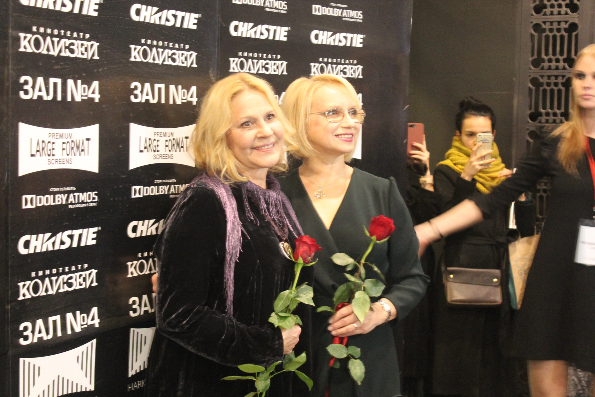 В Киров на премьеру фильма «Три сестры» приехали исполнительницы главных ролей