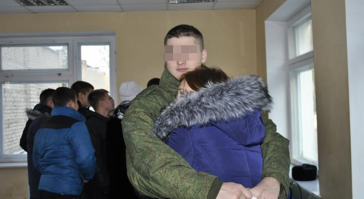 Председатель Комитета солдатских матерей: «Наших ребят в армии не любят"