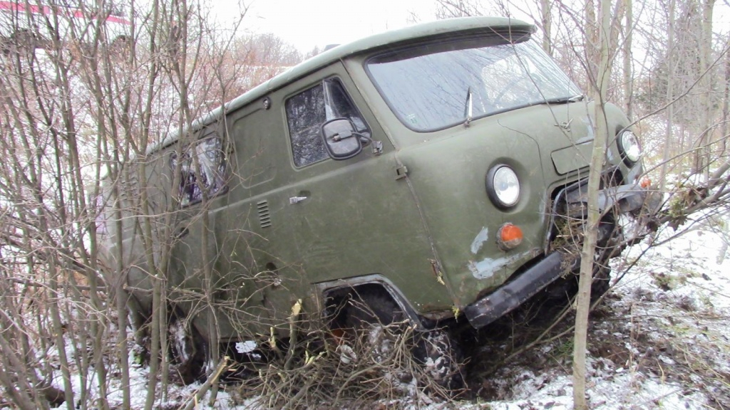 В Кировской области авто съехало в кювет: погиб водитель