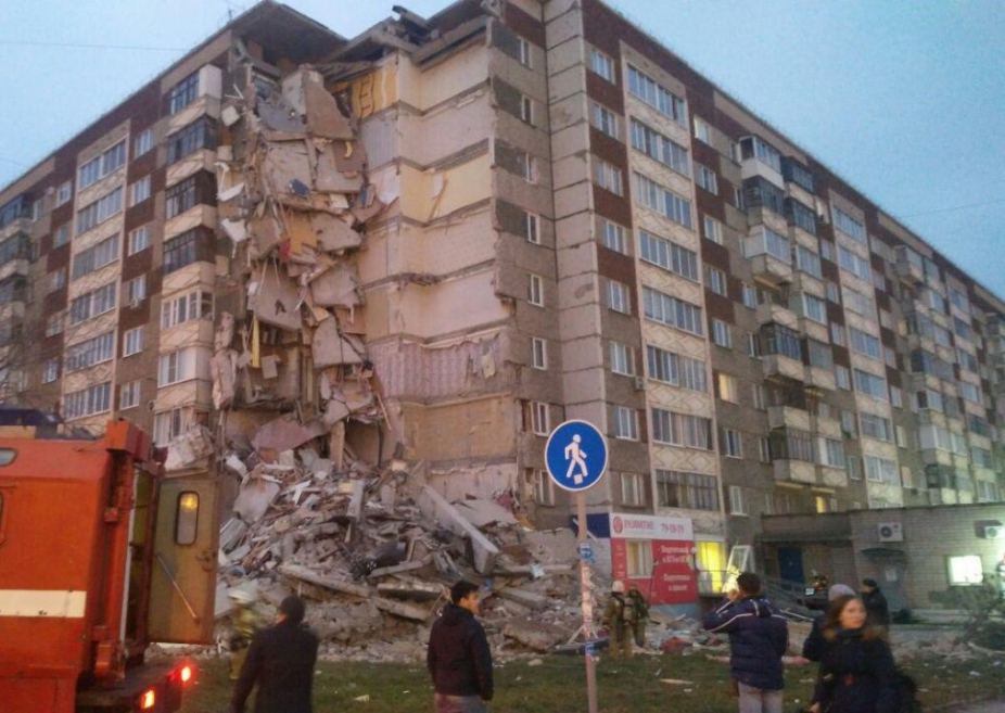 Кировские спасатели готовы выехать в Ижевск после взрыва в жилом доме