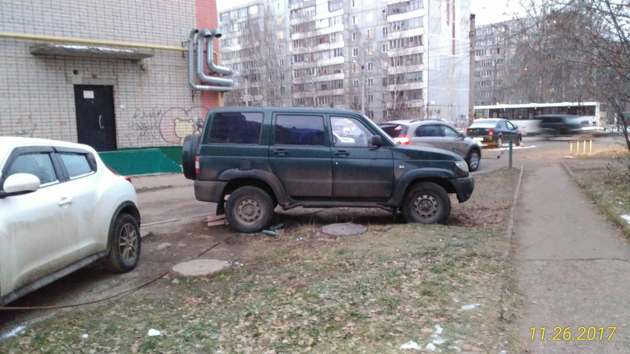 6 фото мастеров парковки в Кирове в ноябре