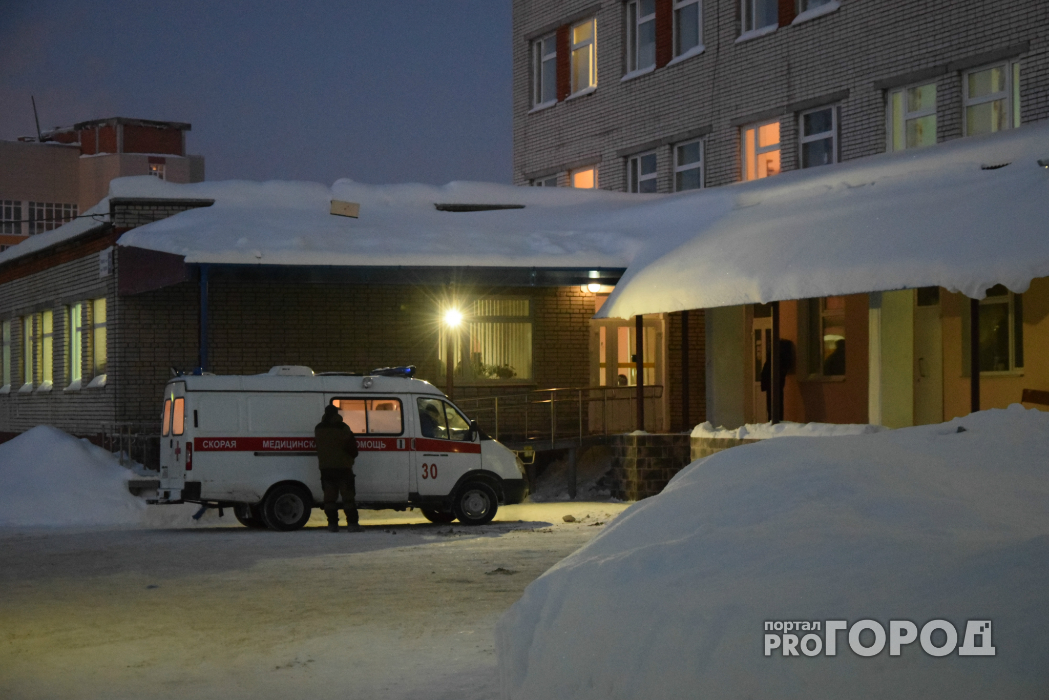 В Кировской области 23-летний парень умер во время ремонта машины в гараже