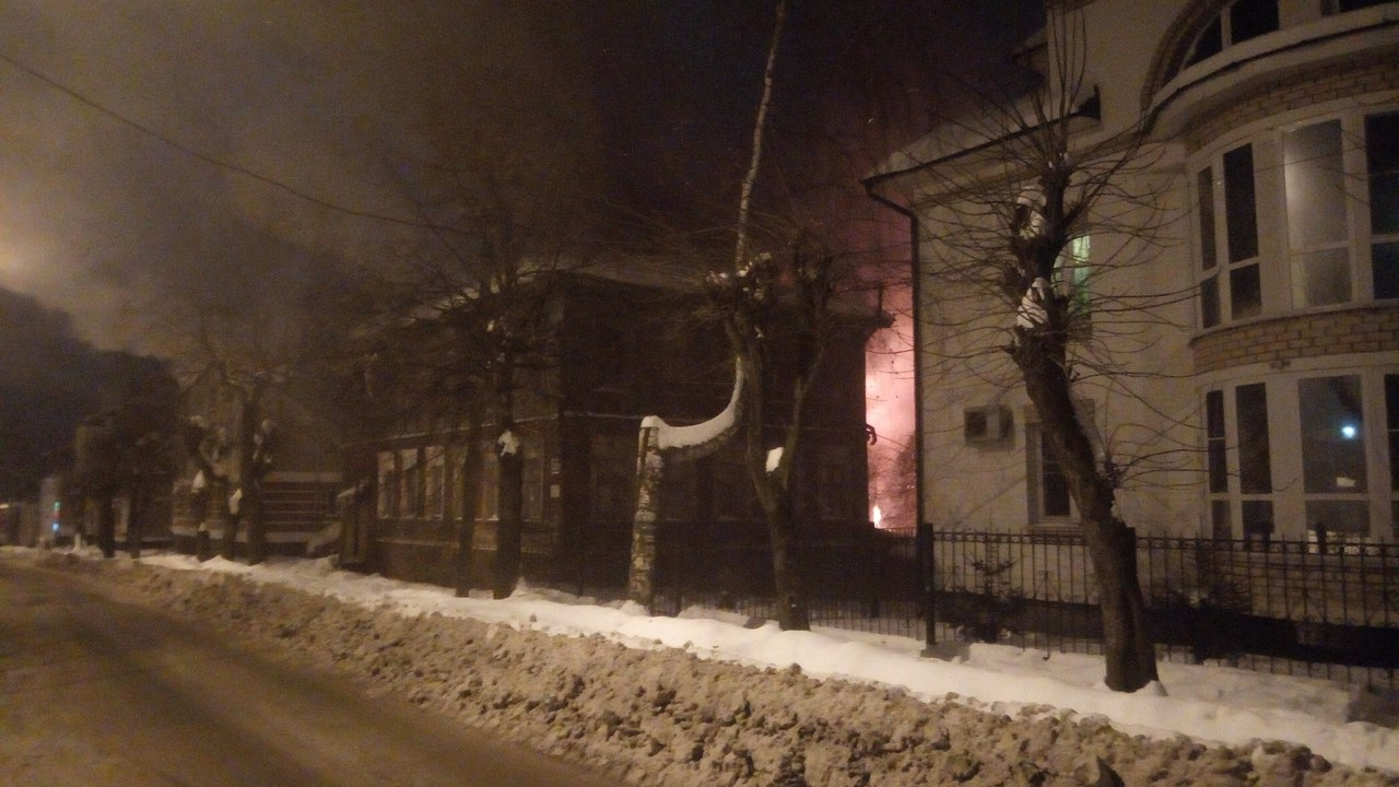 Пожар в центре Кирова тушили  38 человек