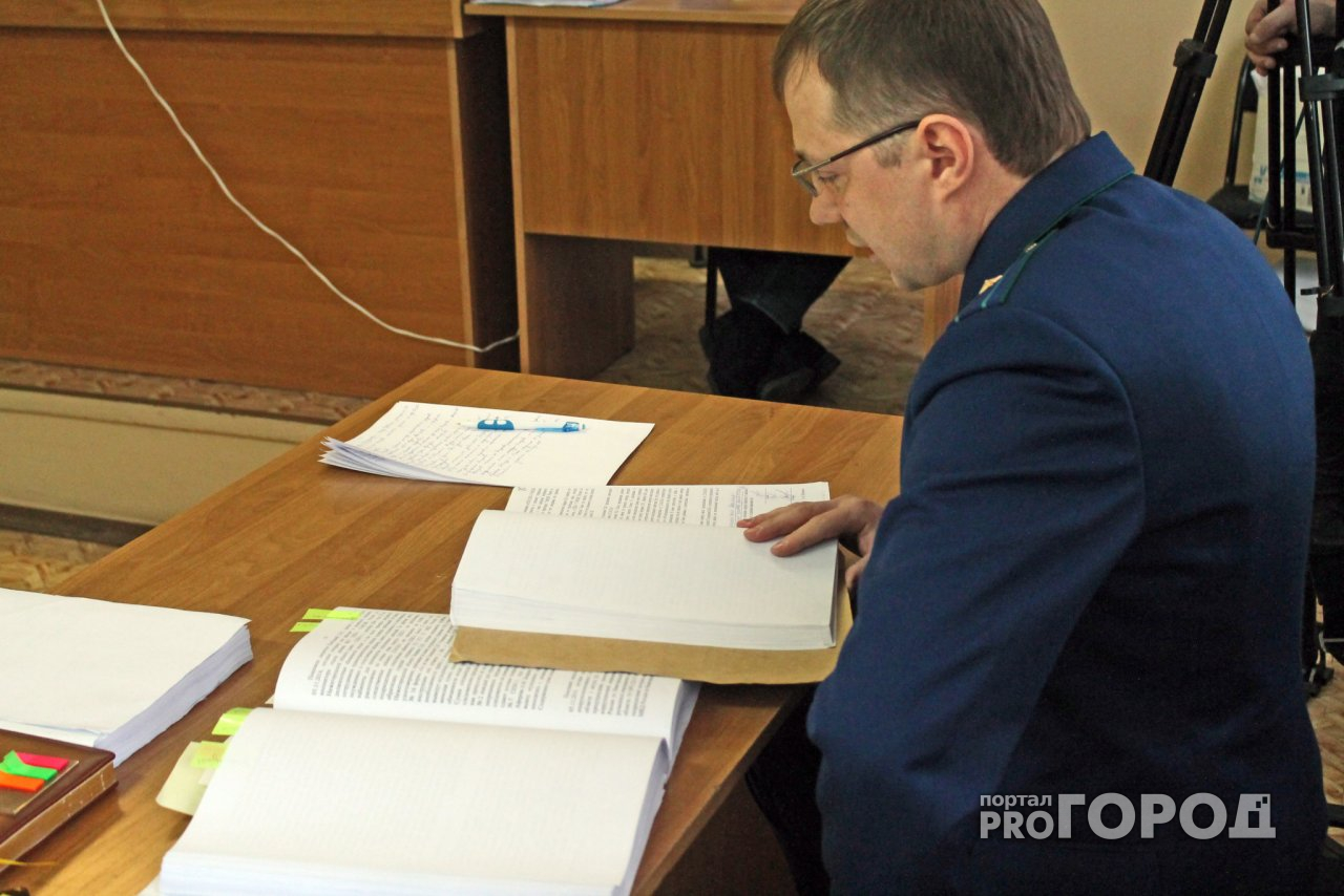 Следователь рассказал в суде, кто сдал главу ГИБДД Александра Плотникова