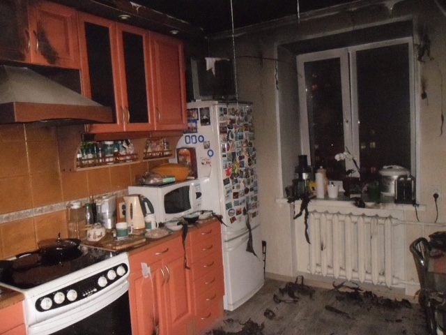 В Кирове сгорела кухня из-за кипящего масла