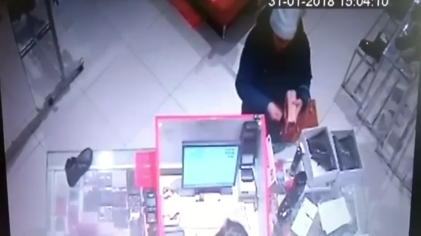 В Кирове разыскивают женщину, обманувшую в магазине продавца