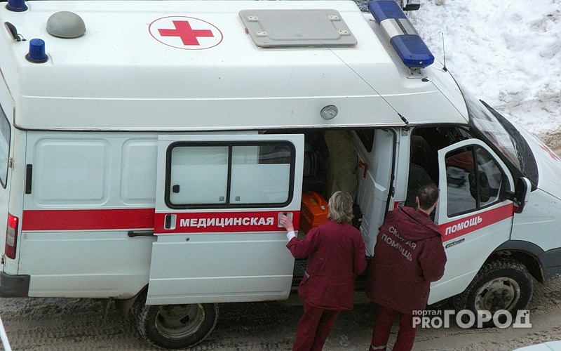 Кировские врачи прокомментировали смерть больной женщины в самолете