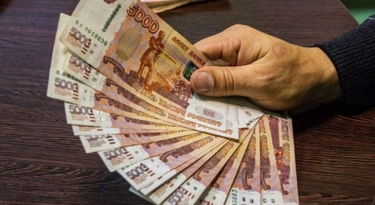 В Кировской области карманник стащил из куртки чиновника 185 тысяч рублей