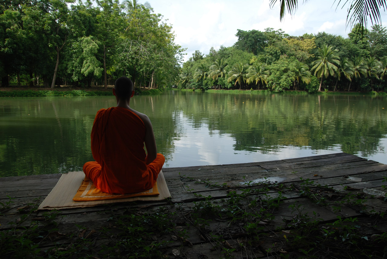 Как медитация помогает избавиться от стресса?