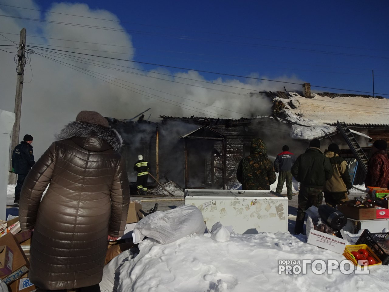 В Кировской области в одном доме сгорели магазин и отделение Почты России