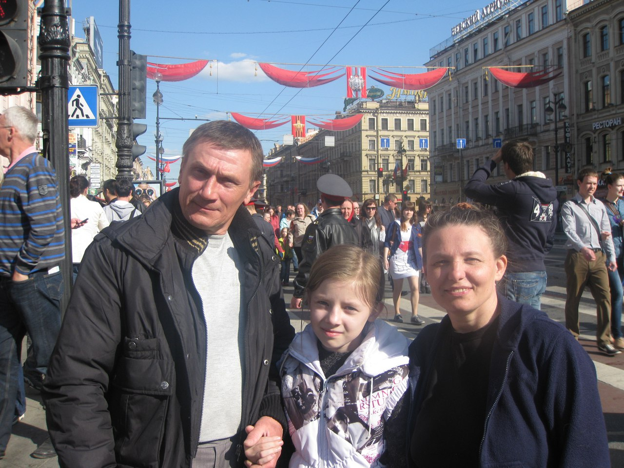 Как оставить жизнь в Петербурге и переехать в кировскую деревню: история одной семьи