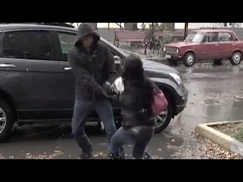 Что обсуждают в Кирове утром: нападение на школьницу на Щорса и растрата детских денег