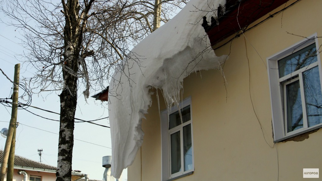 Кировский студент разработал жидкость, которая защищает крыши от наледи