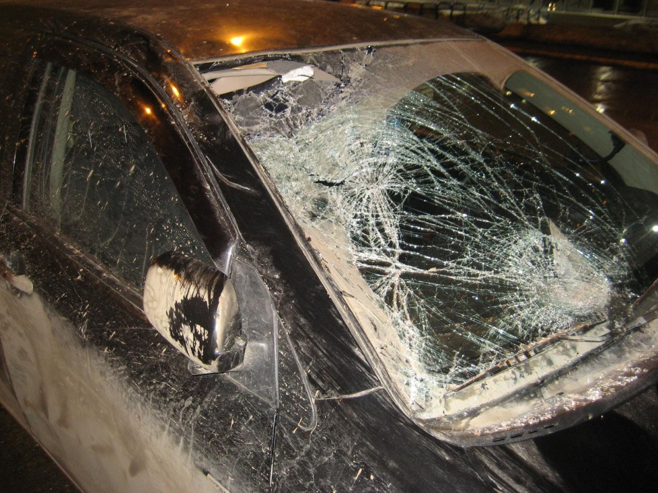 На Московской водитель иномарки на зебре сбил двух школьников