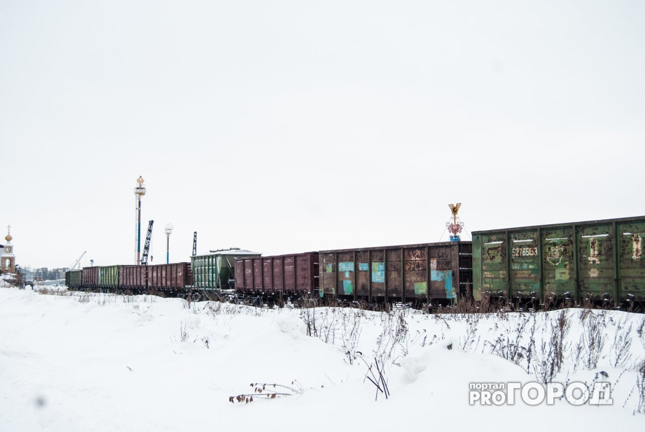 В Мурашинском районе три зацепера катались на товарном поезде