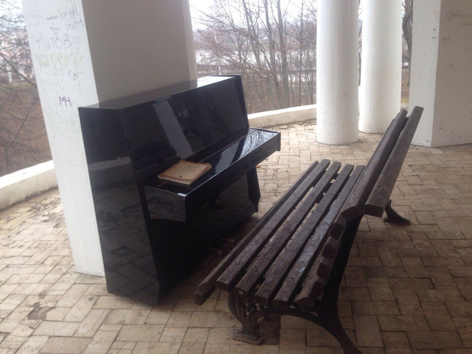 В ротонде в Александровском саду появится новое пианино