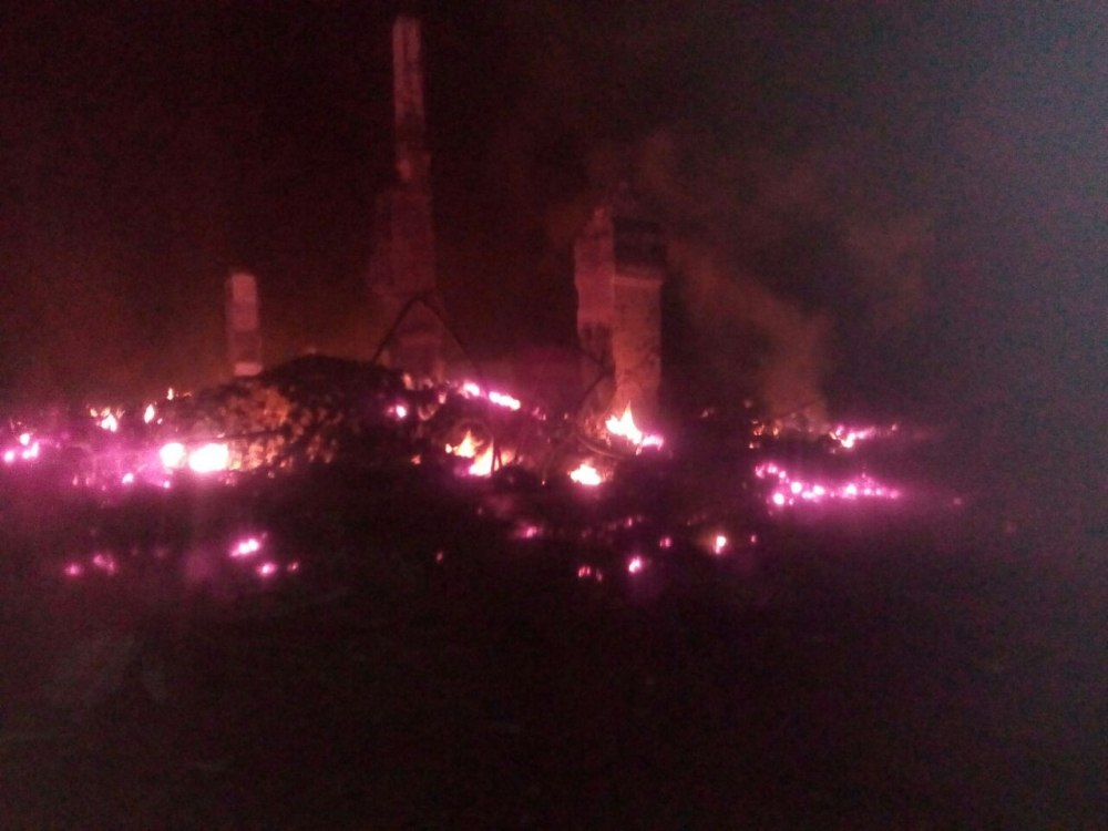 Ночью в Кировской области сгорела школа: пожар тушили 113 человек