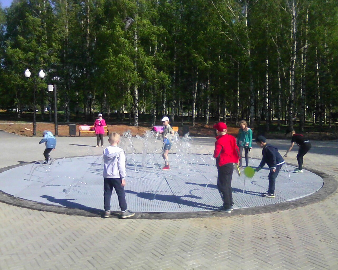 В Кочуровском парке запустили сухой фонтан