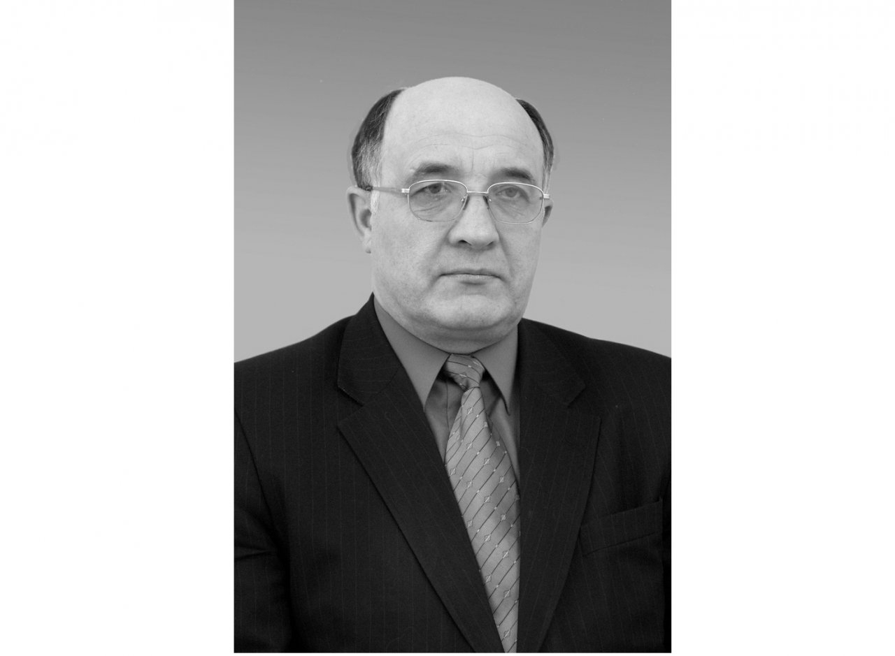 Умер заведующий кафедрой физики и медицинской информатики Кировского ГМУ