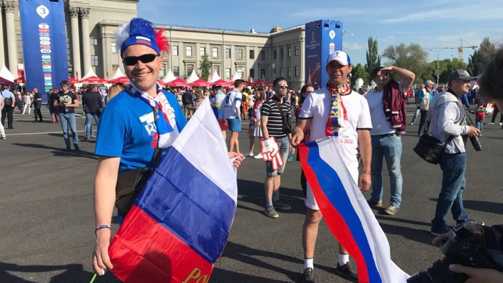 «Ты просто космос, Стас»: как кировчане встретили выход сборной России в плей-офф