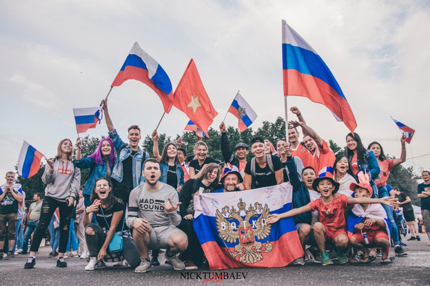 Репортаж из соцсетей: как кировчане поддерживали сборную России